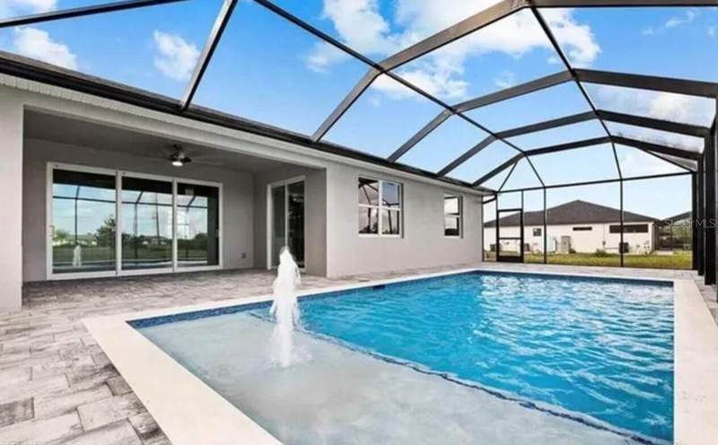 3 bedroom Single Family Residence at 928 NE 3rd Avenue, Cape Coral, Cape Coral — photo 4