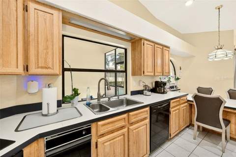 9757 Hermosillo Drive, New Port Richey FL - photo 18 of 55