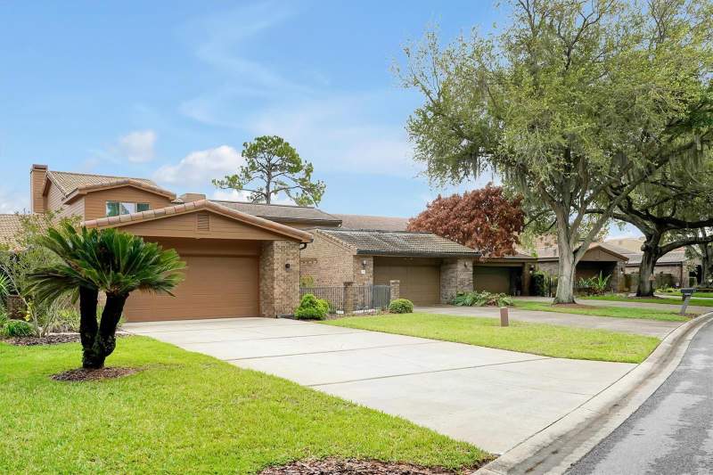 4 bedroom Townhouse at 139 Woden Way, Valhalla, Winter Haven — photo 2