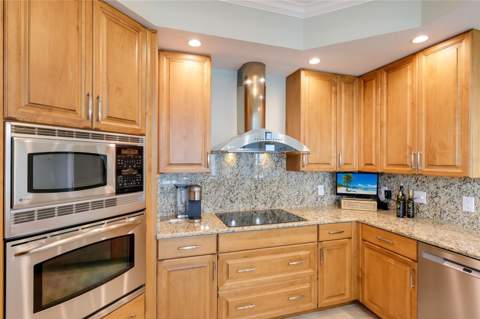 1640 Summerhouse Lane #40, Sarasota FL - photo 14 of 77