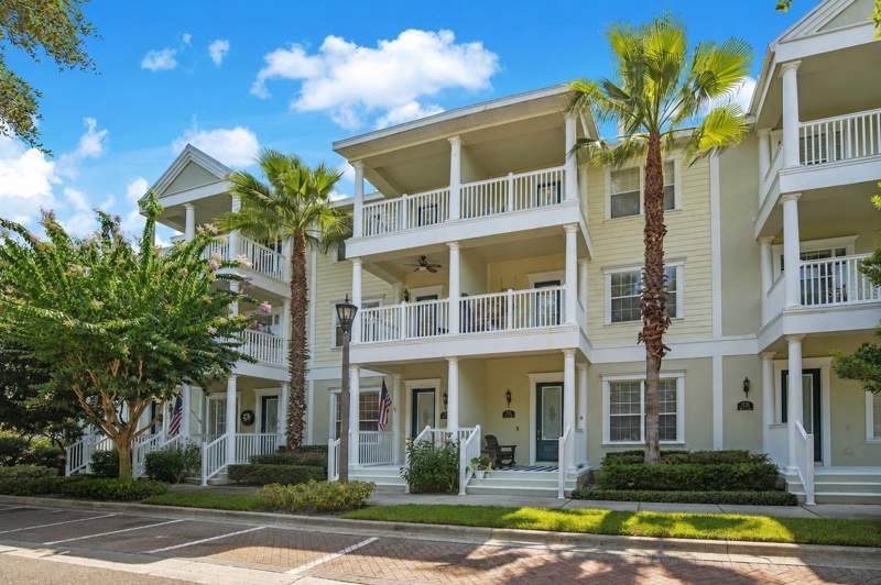 3 bedroom Townhouse at 227 McLeods Way, Jesups Reserve Twnhms Rep, Winter Springs — photo 2