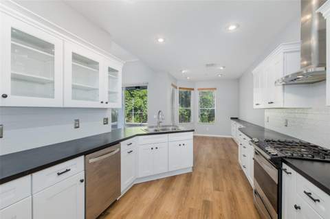 12709 Westwood Lakes Boulevard, Tampa FL - photo 17 of 76