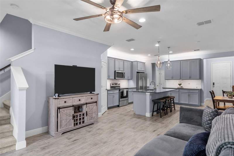 3 bedroom Townhouse at 14221 Pondhawk Lane, Lakeview At Citrus Park, Tampa — photo 3