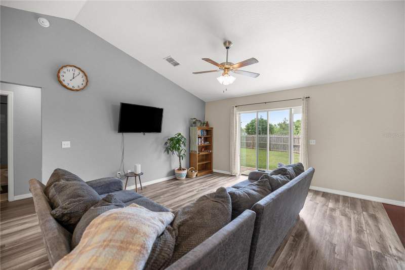 3 bedroom Single Family Residence at 6 Laurel Pass Court, Silver Spgs Shores Un 24, Ocala — photo 4