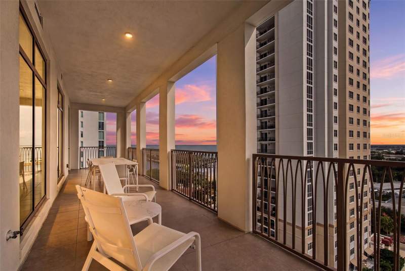 3 bedroom Condominium at 126 4th Avenue #1202, Nolen The Condo, St Petersburg — photo 2