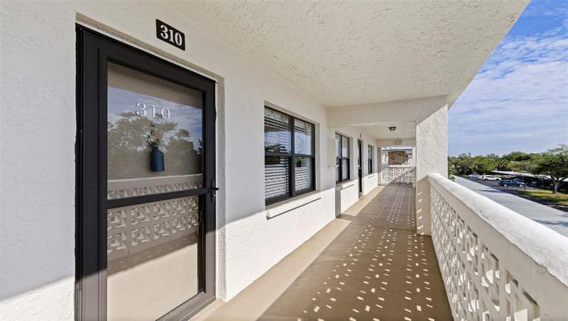 2 bedroom Condominium at 4910 Bay Street #310, Winston Park Northeast, St Petersburg — photo 2