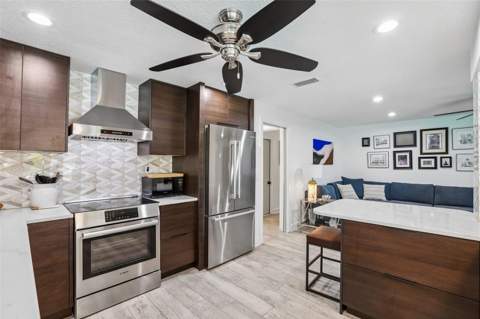 3203 Hibiscus Drive, Belleair Beach FL - photo 14 of 63