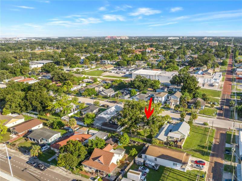3 bedroom Single Family Residence at 2906 W Main Street, Mac Farlanes & Hermanns Ad, Tampa — photo 4