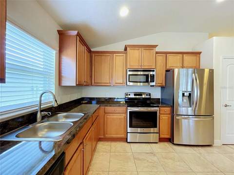 7029 Wirevine Dr, Brooksville FL - photo 15 of 69