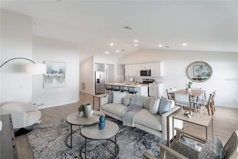 4 bedroom Single Family Residence at 407 Sherbourne Street, Port Charlotte Sec 014, Port Charlotte — photo 5