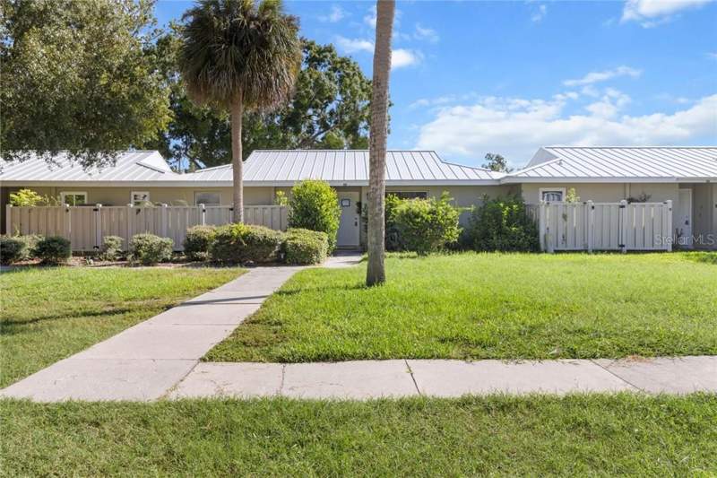 2 bedroom Condominium at 11286 W Bayshore Drive, Crystal River, Crystal River — photo 3