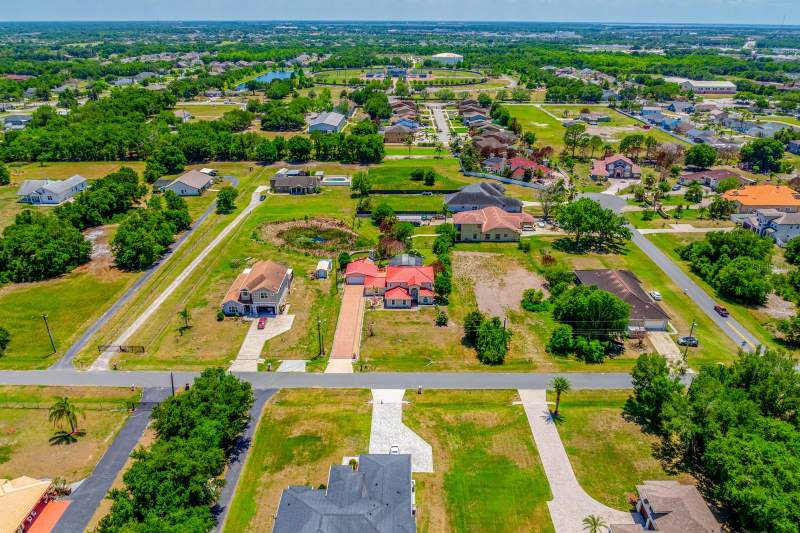 4 bedroom Single Family Residence at 2540 Winners Circle, Winners Park, Kissimmee — photo 2