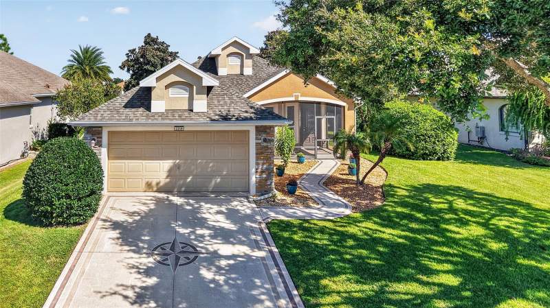 3 bedroom Single Family Residence at 2359 Wakefield Way, Mount Dora Lakes Of Mount Dora Ph 02, Mount Dora — photo 2