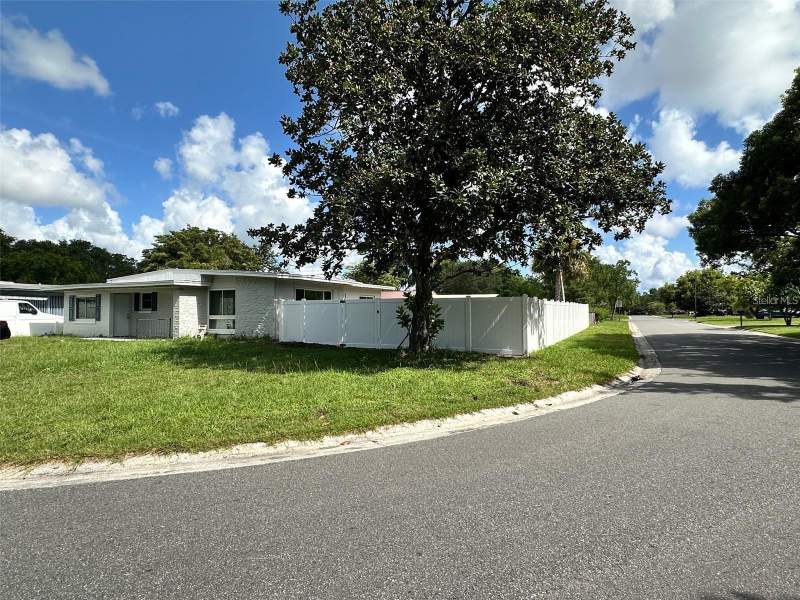 4 bedroom Single Family Residence at 156 Pinecrest Dr, South Pinecrest, Sanford — photo 2