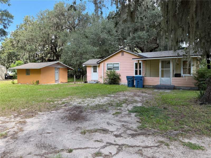 3 bedroom Single Family Residence at 815 N Orange Avenue, Oakland Park, Fort Meade — photo 2