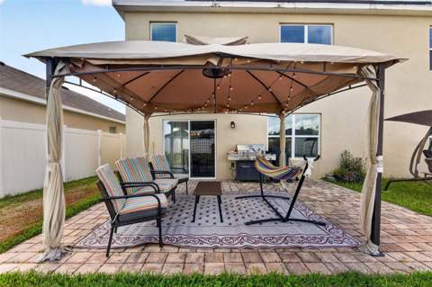 7043 Silverado Ranch Boulevard, Zephyrhills FL - photo 16 of 39