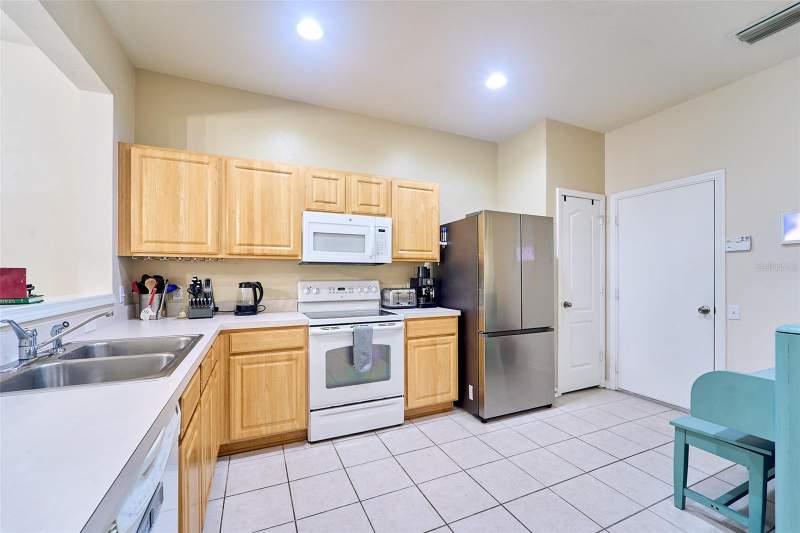 3 bedroom Townhouse at 5014 Pond Ridge Road, Valhalla Phase 1-2, Riverview — photo 2