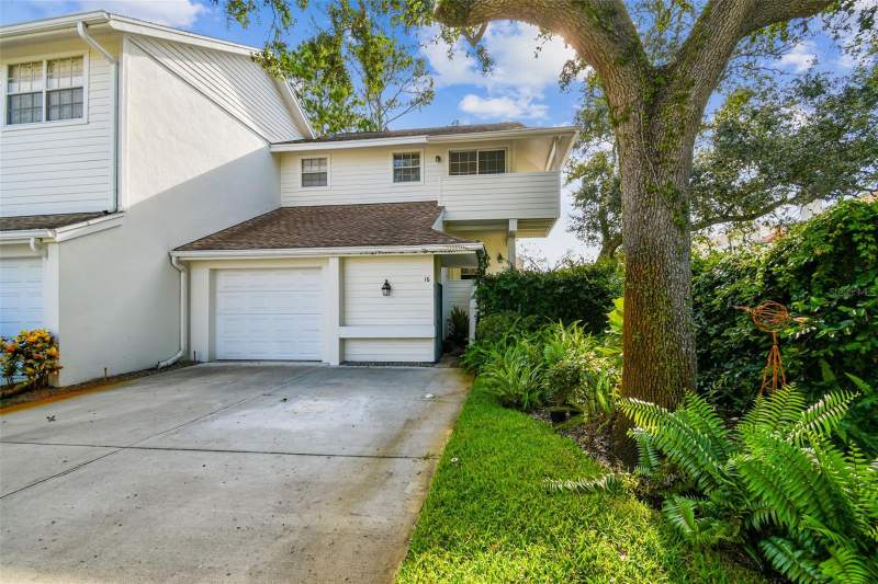 Colony Oaks Townhomes