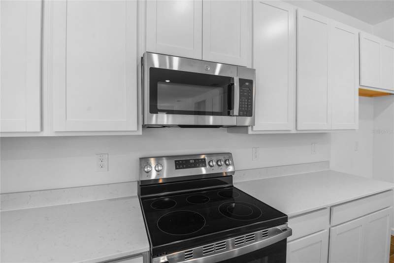 5 bedroom Single Family Residence at 6154 SW 64th Terrace, Seasons At Aurora Oaks, Ocala — photo 2