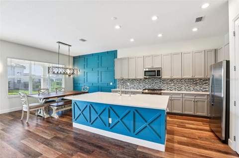 3326 Acacia Bay Avenue, Wesley Chapel FL - photo 9 of 52