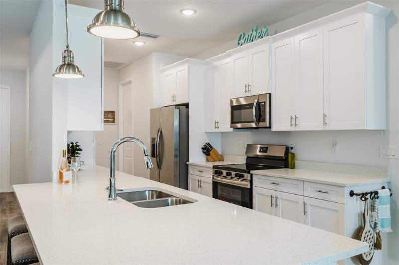 3 bedroom Single Family Residence at 908 Hibiscus Avenue, Lehigh Acres, Lehigh Acres — photo 3
