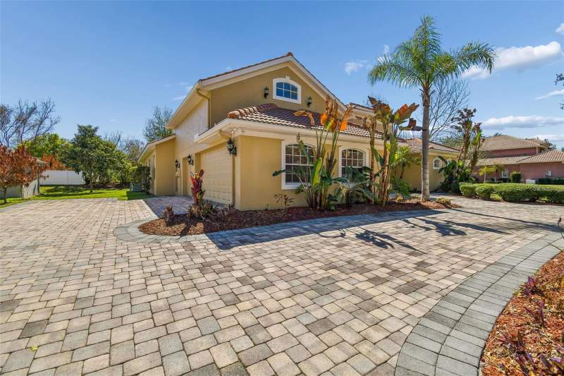 4 bedroom Single Family Residence at 614 Vintage Way, Vineyards, Brandon — photo 3