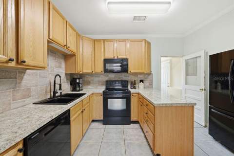 7207 S West Shore Boulevard, Tampa FL - photo 11 of 42