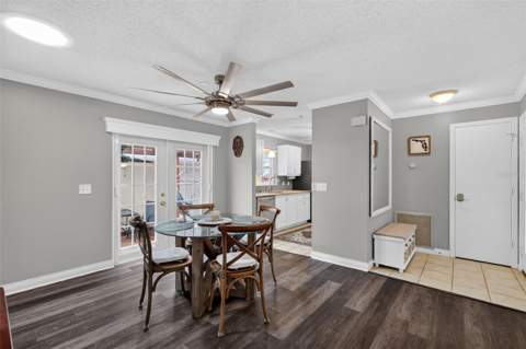 1004 Laredo Lane, Lady Lake FL - photo 12 of 38