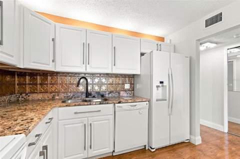 7700 Sun Island Drive #202, South Pasadena FL - photo 12 of 52