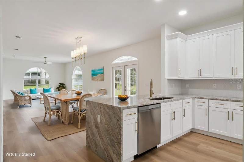 3 bedroom Single Family Residence at 5619 Prince Andrew Court, Royal Highlands Ph I Sub, Leesburg — photo 4