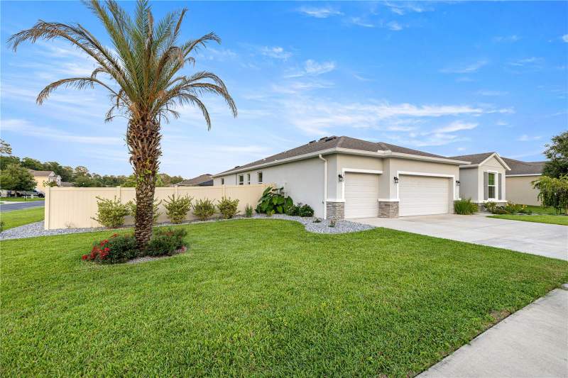 4 bedroom Single Family Residence at 1927 NE 50th Court, Alderbrook, Ocala — photo 3