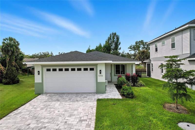 3 bedroom Single Family Residence at 5316 Altoona Street, Broadway, Sarasota — photo 2