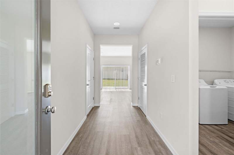 3 bedroom Single Family Residence at 8952 Mississippi Run, Glen Lakes Ph 1, Weeki Wachee — photo 5