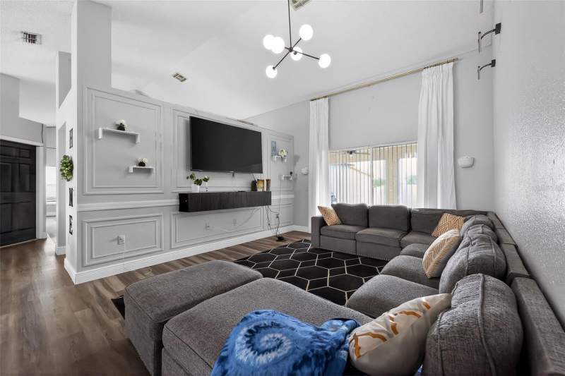 4 bedroom Single Family Residence at 7938 Ashley Pointe Drive, Ashley Pointe, Lakeland — photo 4