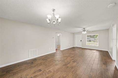 450 Park Glen Drive, Tavares FL - photo 6 of 6