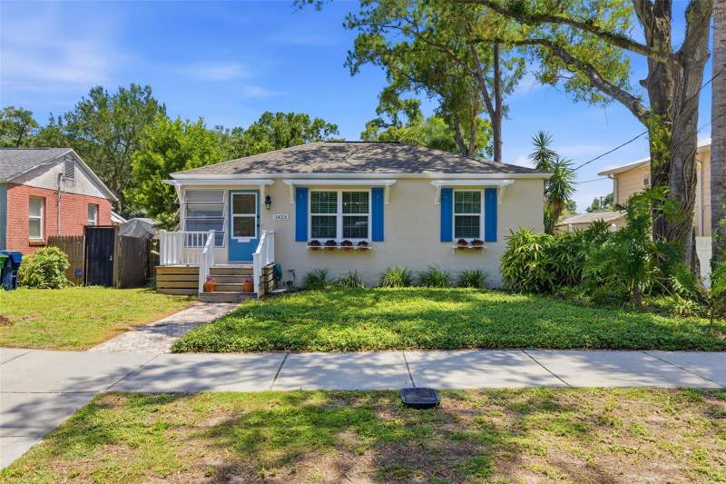 3 bedroom Single Family Residence at 1423 E Henry Avenue, Hampton Terrace, Tampa — photo 2
