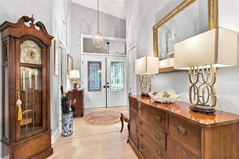 435 Date Palm Court, St Petersburg FL - photo 10 of 52