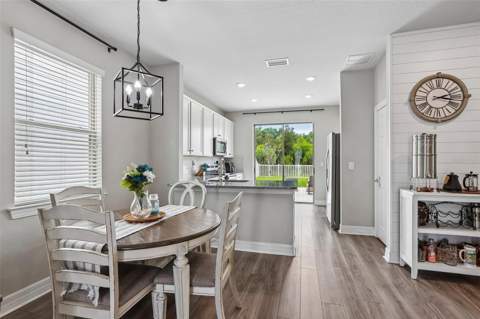 7673 Yale Harbor Drive, Wesley Chapel FL - photo 6 of 38