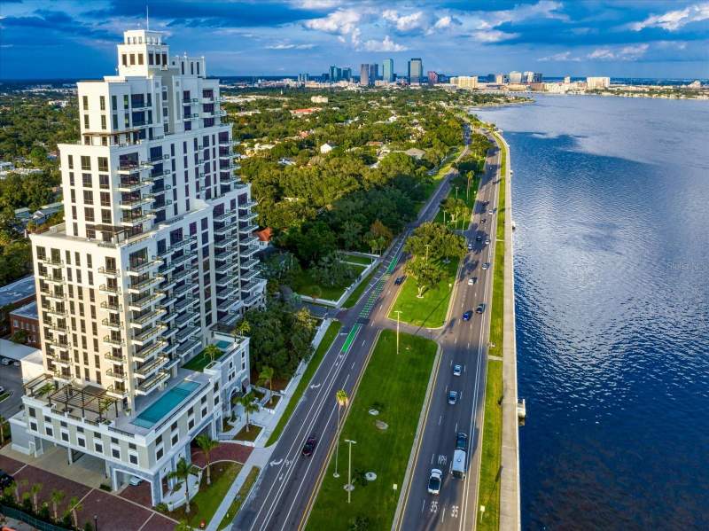 2103 BAYSHORE BOULEVARD #703 home for sale in Hyde Park House