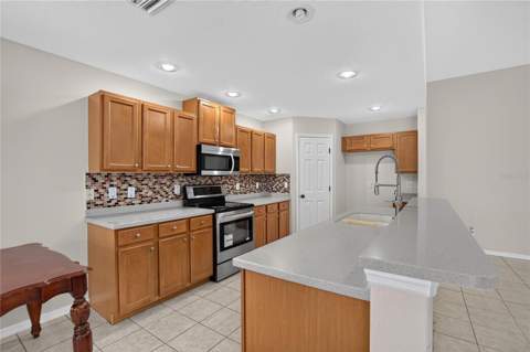 6129 41st Street, Bradenton FL - photo 12 of 89