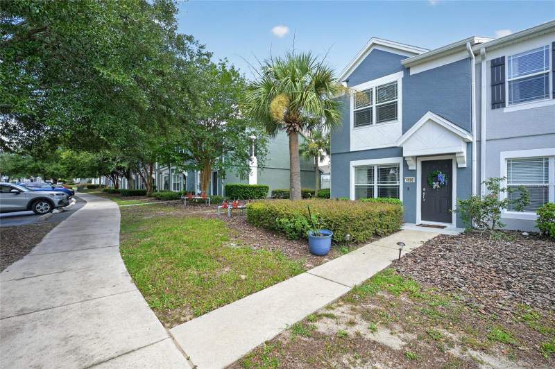 2 bedroom Townhouse at 4908 SW 45th Circle, Wynchase Twnhms Rep, Ocala — photo 2