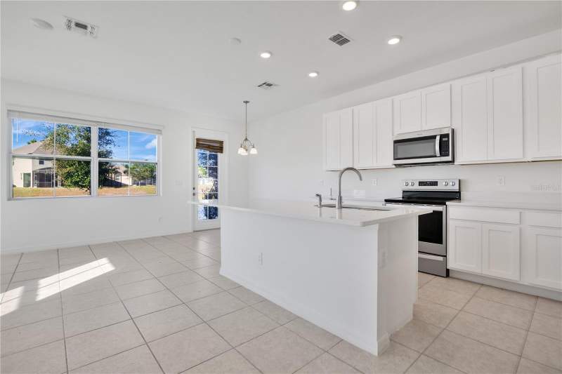3 bedroom Townhouse at 1484 Discovery Street, Festival Ph 4, Davenport — photo 4