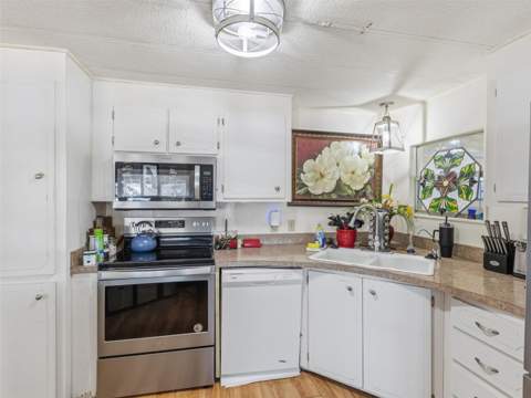 7402 Cascade Drive, Hudson FL - photo 12 of 31