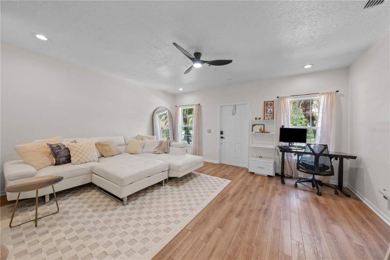 2 bedroom Townhouse at 241 DEEPCOVE ROAD, DANIELS LNDG A-J, WINTER GARDEN — photo 5