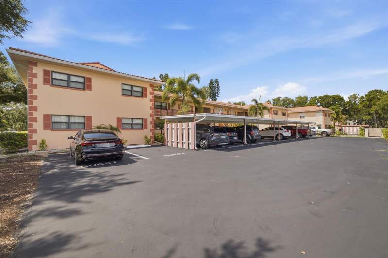 2 bedroom Condominium at 8140 Terrace Garden Drive #103, Five Towns, St Petersburg — photo 4