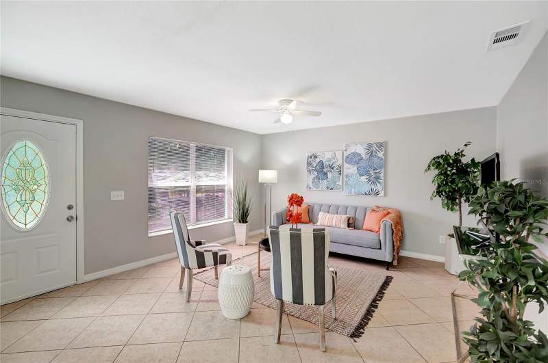 3 bedroom Single Family Residence at 3908 E Henry Avenue, Mora Sub, Tampa — photo 3