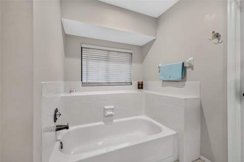 18301 Big Pond Way, Tampa FL - photo 21 of 40