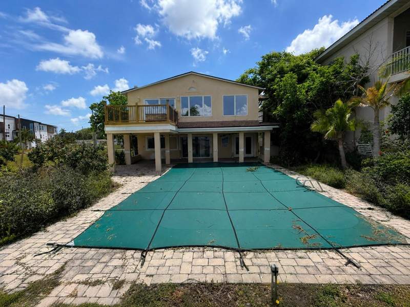 3 bedroom Single Family Residence at 6111 BAYOU GRANDE BOULEVARD, SHORE ACRES BAYOU GRANDE SEC, ST PETERSBURG — photo 3