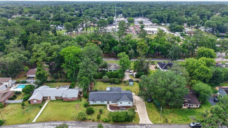 3 bedroom Single Family Residence at 550 SE 39th Terrace, Eastwood Park Estate, Ocala — photo 3