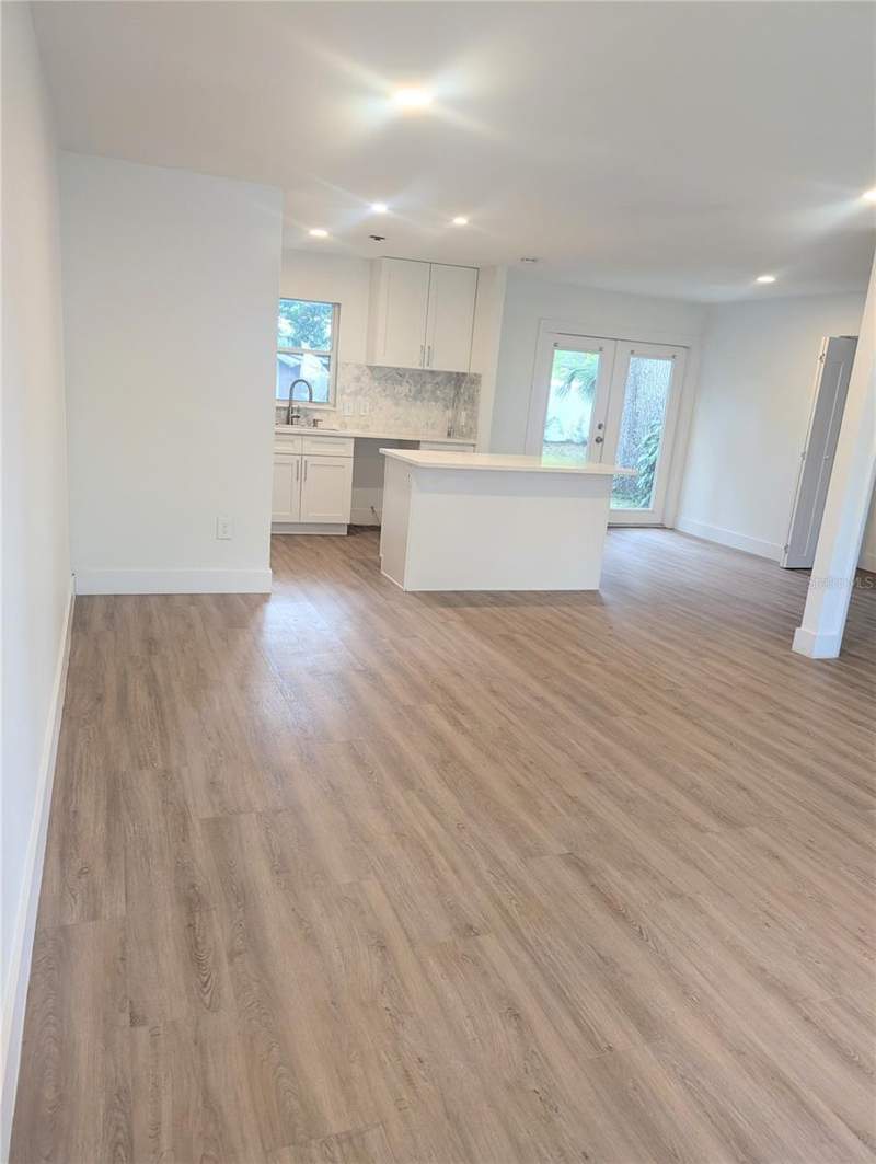 4 bedroom Single Family Residence at 3006 E Anderson Street, Crystal Lake Terrace, Orlando — photo 5